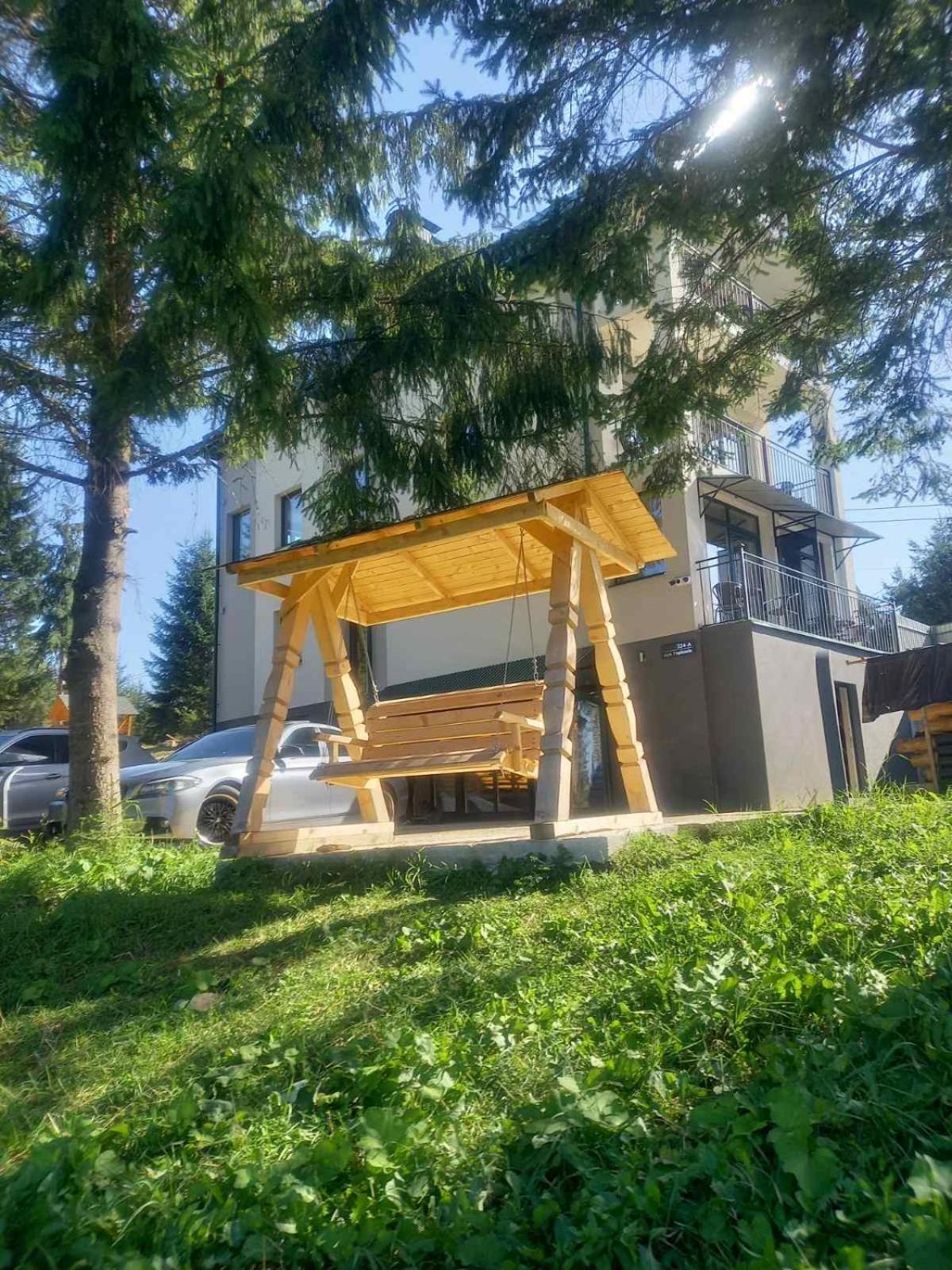 Отель Monblan Yablunytsya Exterior foto